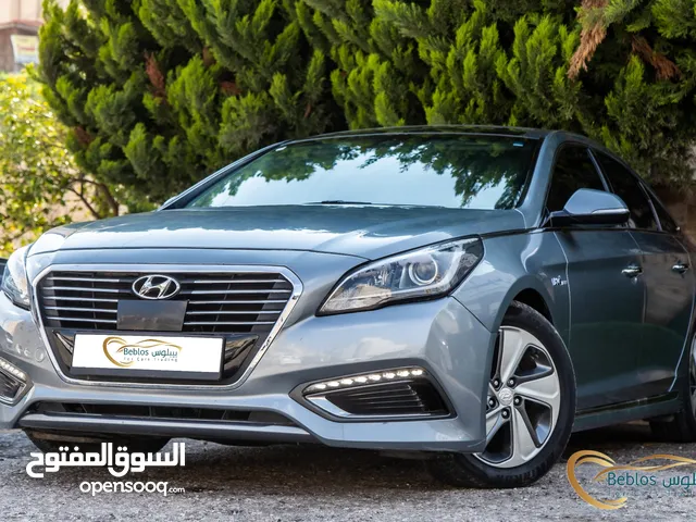 Hyundai Sonata Limited 2016   السيارة وارد امريكي و قطعت مسافة 95,000 ميل