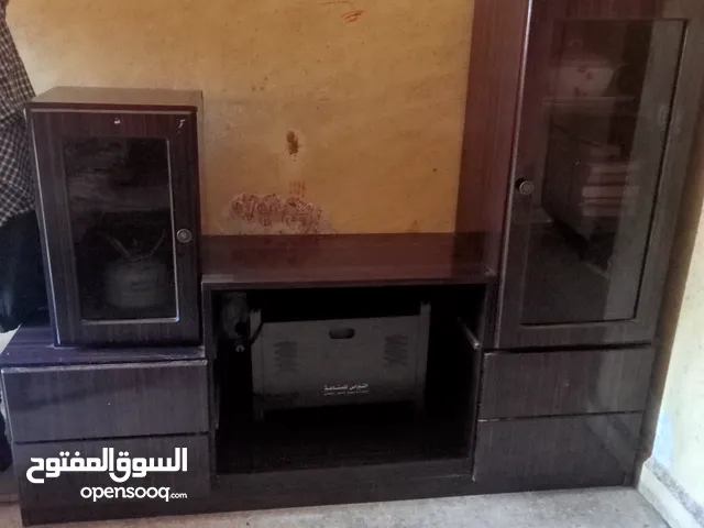بوفيه بحالة جيدة جداً للبيع