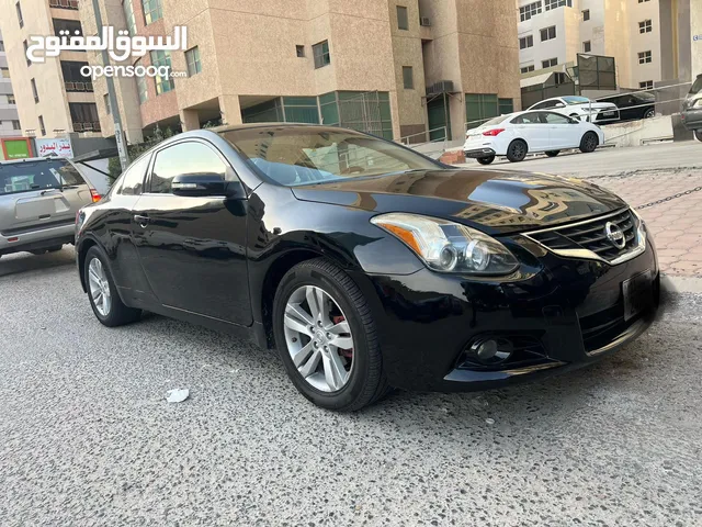 Nissan Altima Coupe 2012 for sale - ممشى قليل شرط الفحص