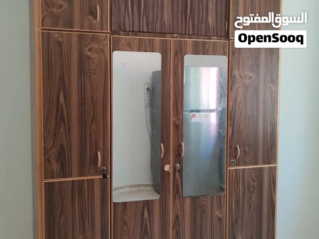 خزانة ملابس