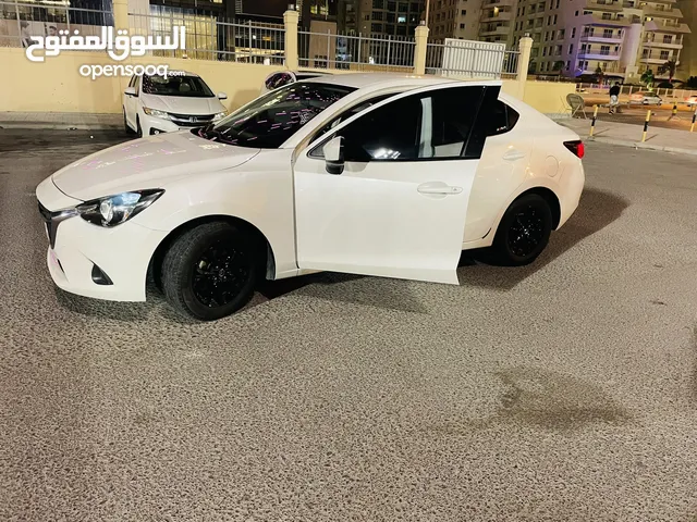 Mazda 2 2017