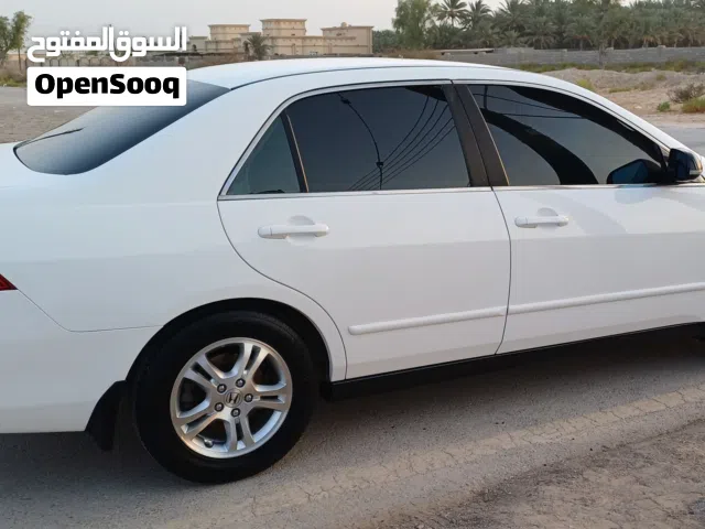 هوندا اكورد 4 سلندر موديل 2006