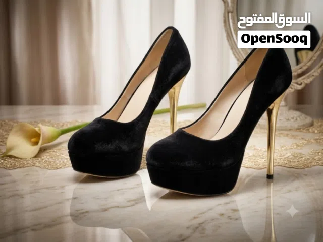 كعب عالي ماركه اصليه بسعر بلااش