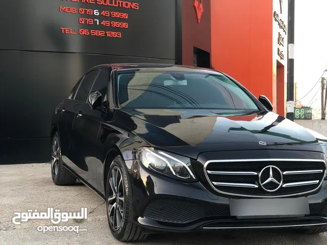 e200 Mercedes hybrid night package/ مرسيديس صنع الوكالة