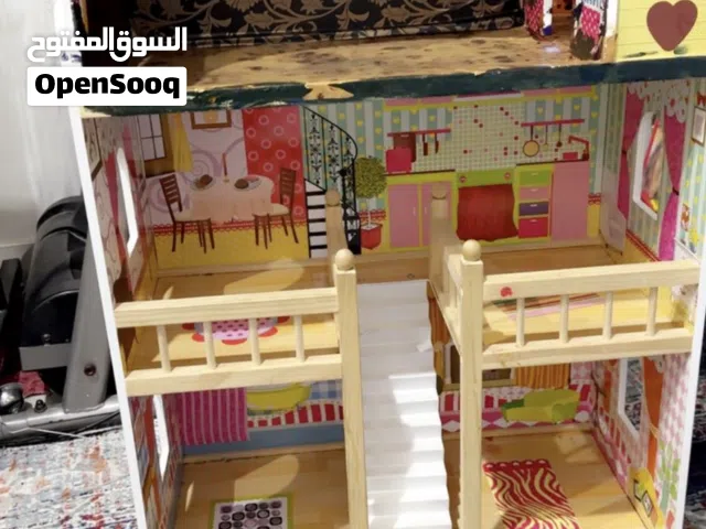 بيت باربي جديد وجميل