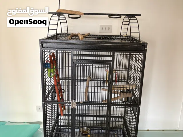 قفص كبير الحجم للبيع شبه جديد