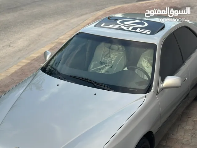 Lexus ES 2001 in Northern Governorate