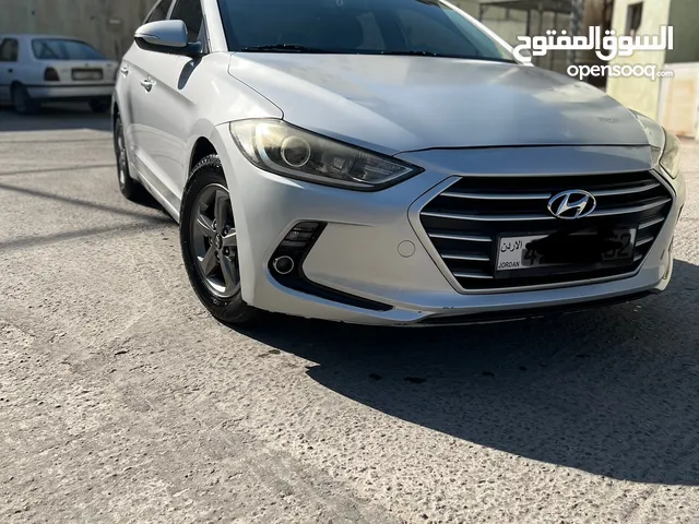 هيونداي افانتي 2016