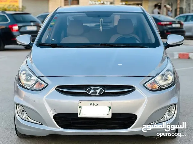 اكسنت  دهان شركه . 1.6 متور. 4 غيار  بنزين