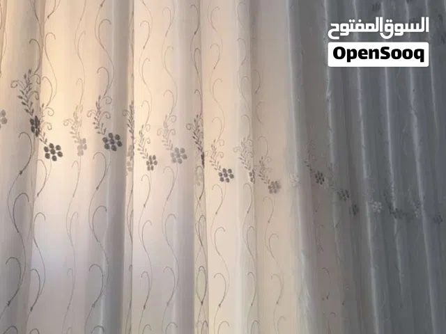 برادي حائط عدد 2 شباك للبيع
