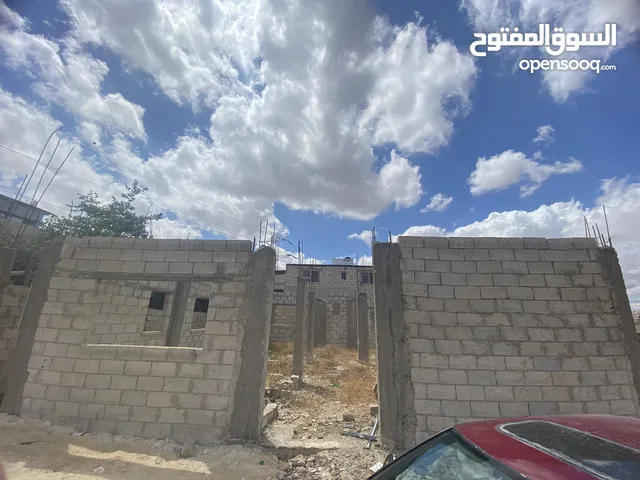 120m2 4 Bedrooms Townhouse for Sale in Zarqa Al Autostrad