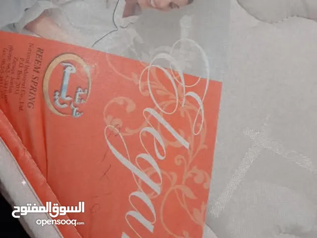 فرشة مفرد ونص