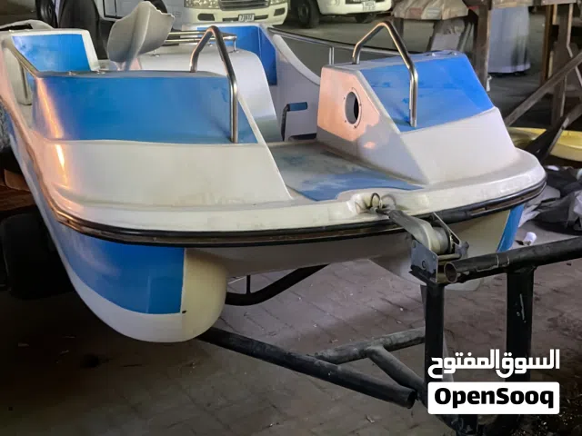 للبيع قارب نزهة