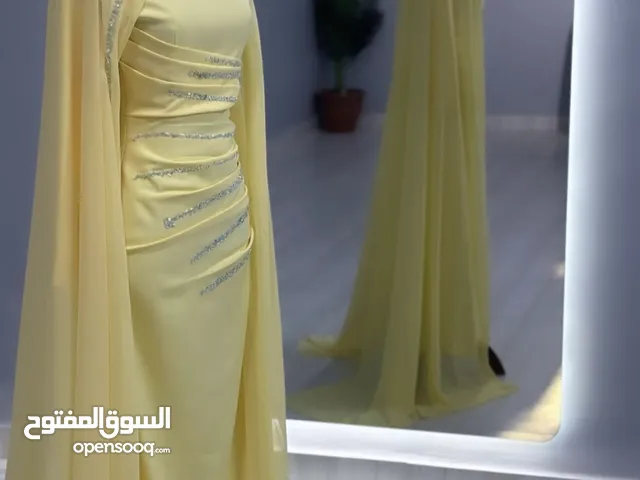 فساتين لبسة وحدة للبيع