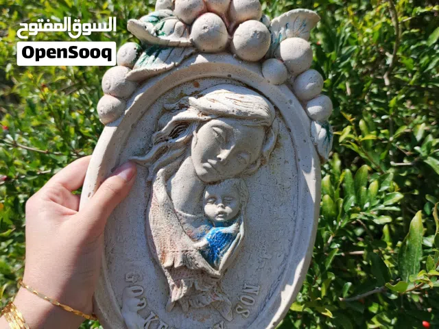 لوحة أثرية للبيع