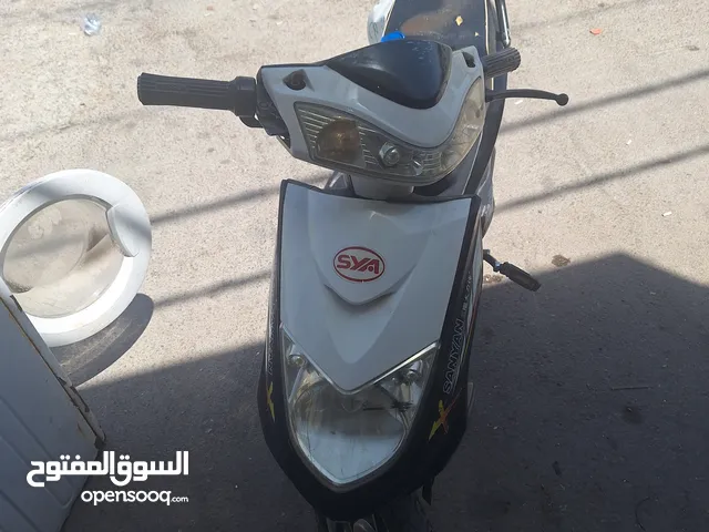 سكوتر شحن تقطع بالشحنه 30 كيلو بطاريات وشاحن وكالة بسعر مغري