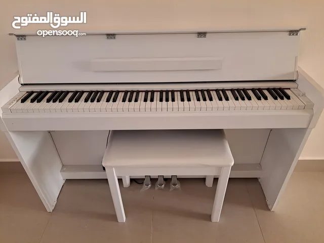 بيانو ياماها للبيع شبه جديد