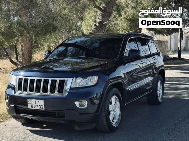2011 جيب جراند شيروكى Laredo