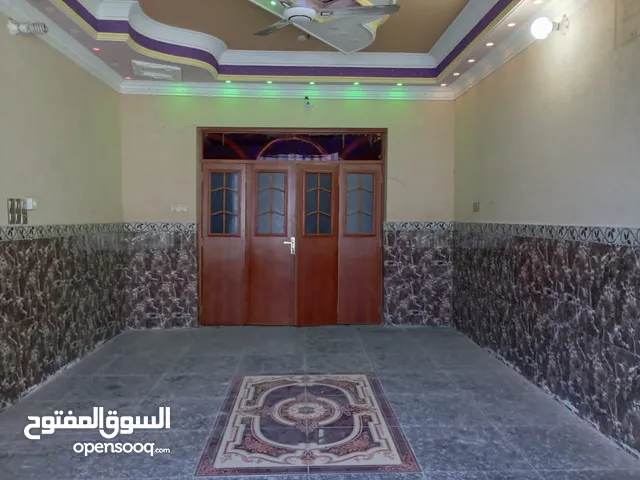 250 m2 4 Bedrooms Townhouse for Rent in Basra Al-Wofood St.