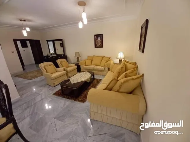 200 m2 4 Bedrooms Apartments for Rent in Amman Khalda