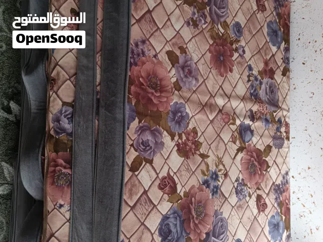 فرشات ومساند ومراكي  نظيف