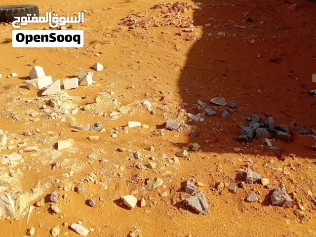 250متر للبيع في النعم كهرباء واصل