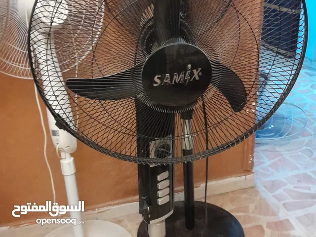 مراوح جانبية وستاند بحالة جيده جدا وتعمل بشكل ممتاز الأسعار تبدأ من عشره دنانير