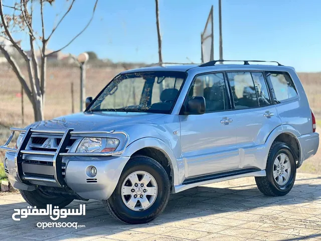 ميتسوبشي باجيرو 2005 للبيع
