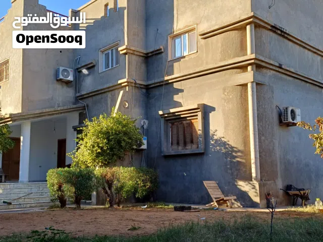 منزل دورين .فوق شقتين  يمدخل مستقل على أرض 1600 من المالك الشراء سعرررررر فرصه