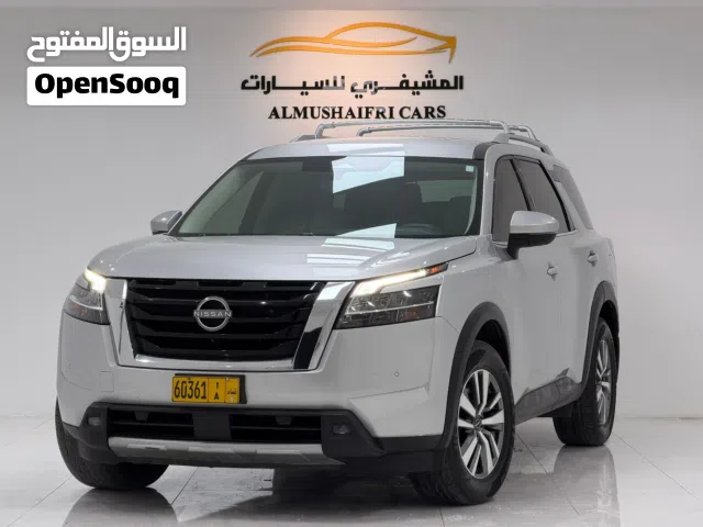 Used Nissan Pathfinder in Al Batinah