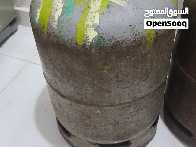 دباب غاز فاضيه نظيفه مافيها اي عيب