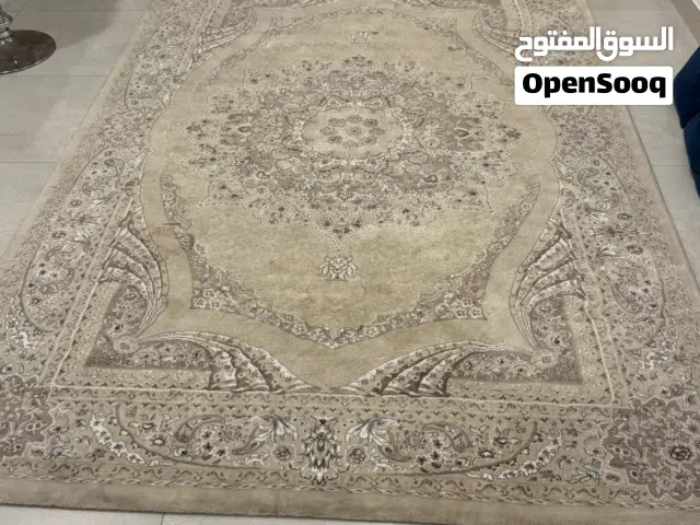 2 Turkish Carpets 200×300 cm – Classic Design – 15 OMR Each