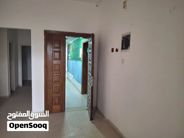 مكتب 3 غرف وصاله وحمام ومطبخ للايجار