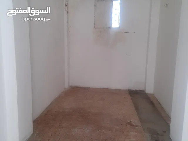 مخزن للايجار الهاشمي الشمالي