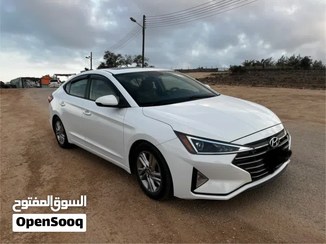 Hyundai Elantra 2019 Number 1 Good Condition Sunroof No accident