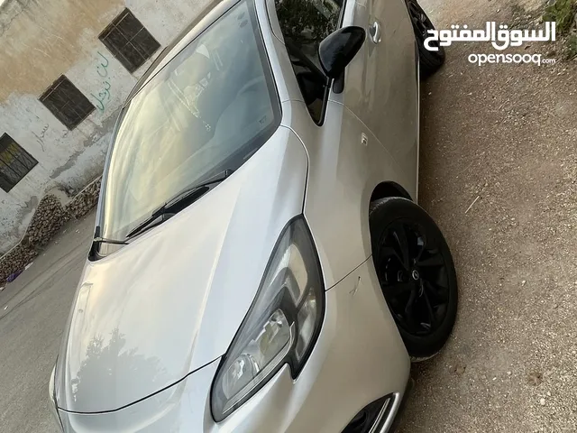 اوبل كورسا 2016