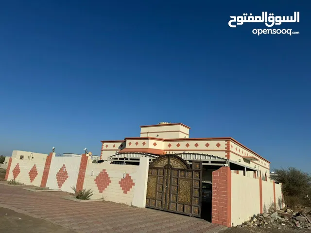 282 m2 3 Bedrooms Townhouse for Sale in Al Batinah Rustaq
