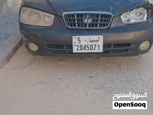 2002 هيونداي افانتي Limited