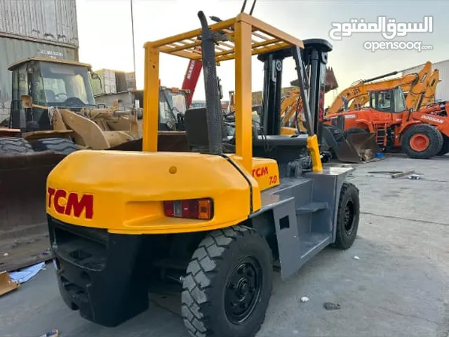 ايجار فوركلفت ومرلو GCB رافعات شوكيه وكرينات وسيزرلفت للايجار جميع الأحجام شهري يومي مشاوير معدات نض