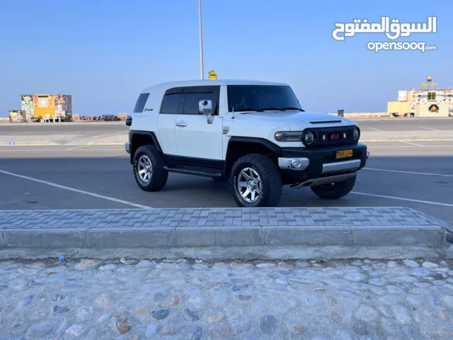 تويوتا FJ خليجي وكالة بهوان 2018 مستخدم الاول و بسعر مميز