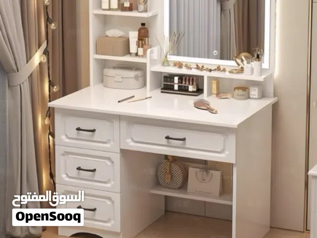 ميز مرايا فقطططط مع التوصيل المجاني لجميع المحافظات عرض خاااص