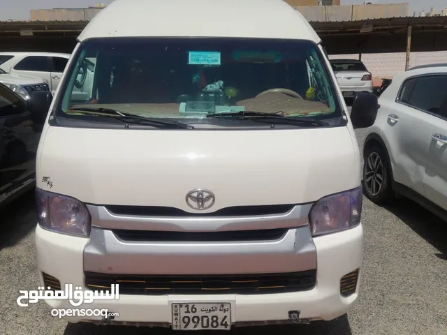 Toyota Hiace 2018 in Al Jahra
