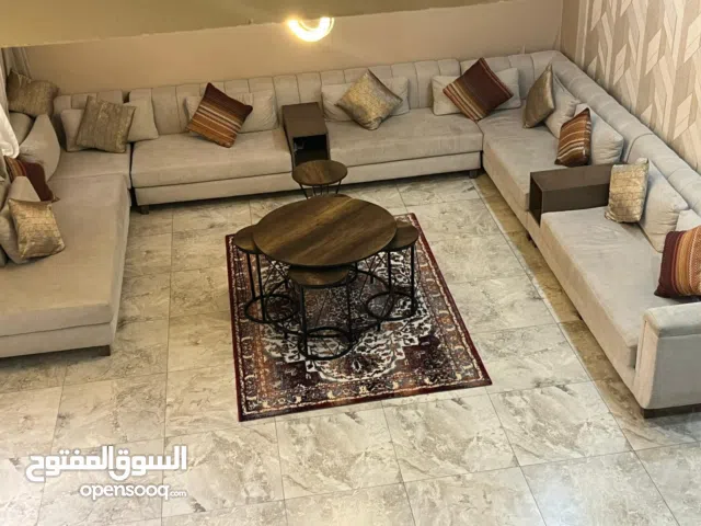 كنب كامل مستعمل للبيع سريع