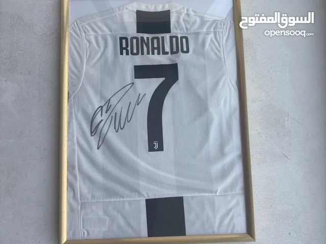 Juventus officiel kit 2018/2019 signed by Cristiano Ronaldo