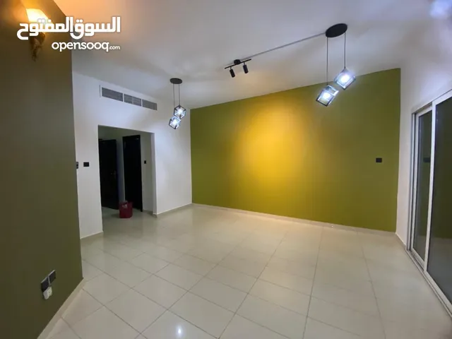1600 ft 2 Bedrooms Apartments for Rent in Sharjah Al Majaz
