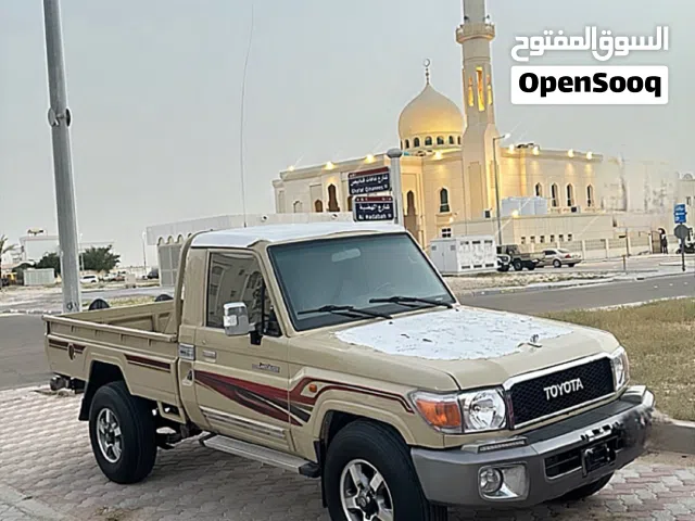2015 تويوتا لاند كروزر Pickup - Shas