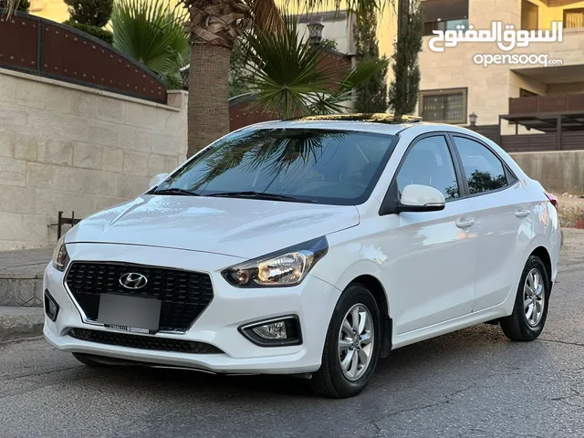Used Hyundai Reina in Amman