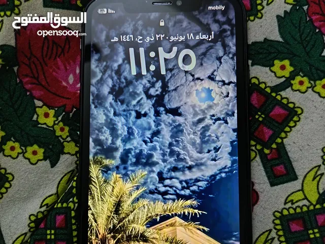 Apple iPhone XR 64 GB in Al Riyadh