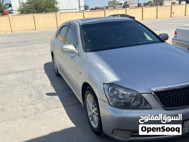 2005 Toyota Crown Crown