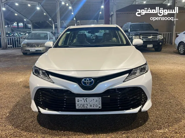 تويوتا كامري 2020للبيع